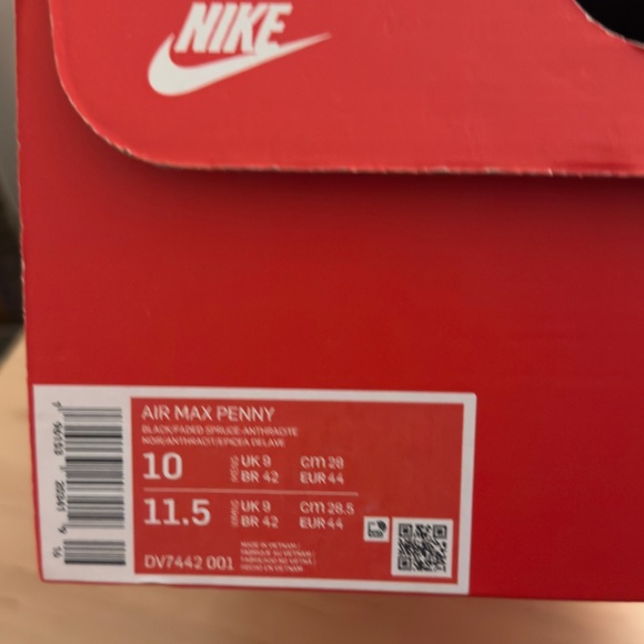 Nike Air Penny size 10 in great shape worn twice. Like new. Comes with box. - Picture 2 of 6